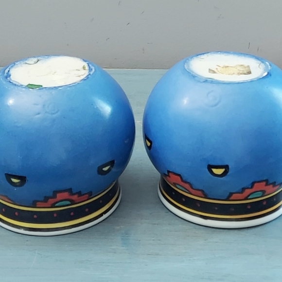 Pair of Vintage Ecco Terra Vases/Planters - Picture 4 of 7